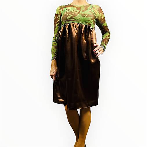 Elegantí extravagantní šaty