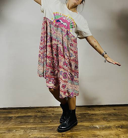 Boho šaty s Nirvánou