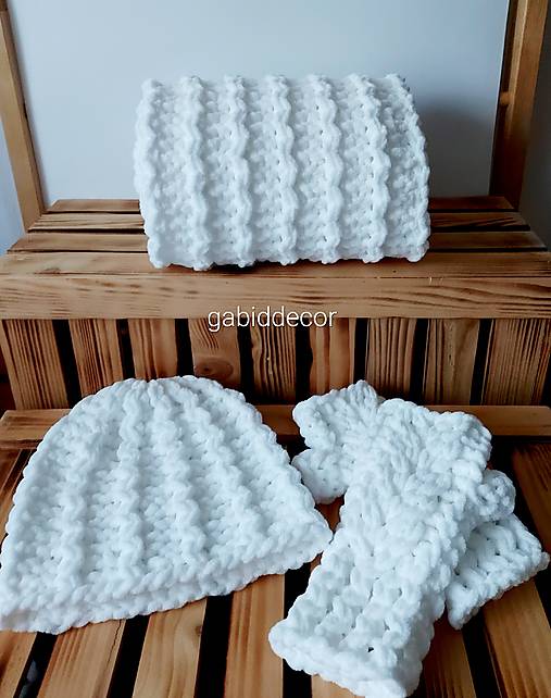 Jemnučká a ľahká dámska/dievčenská/detká zimná súprava (aj samostatne)