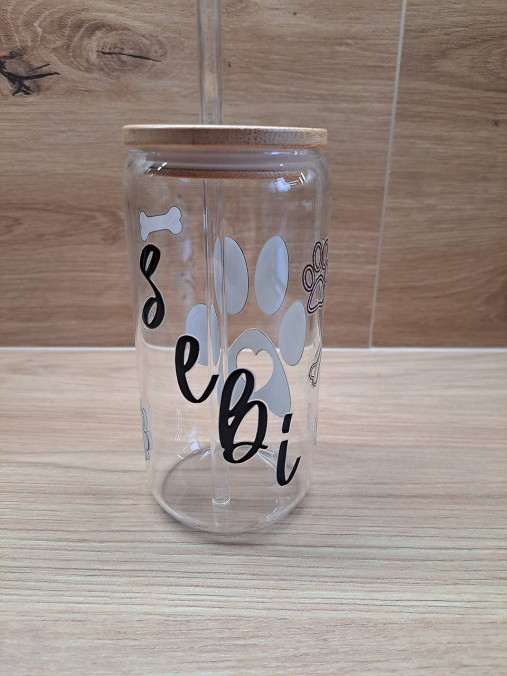 Personalizovaný sklenený pohár s bambusovým viečkom