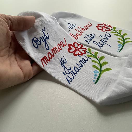 Maľované ponožky pre šťastnú mamu a babku (folk)