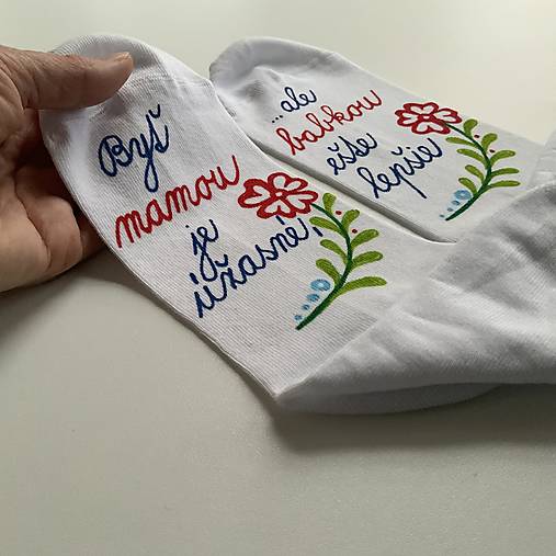 Maľované ponožky pre šťastnú mamu a babku (folk)