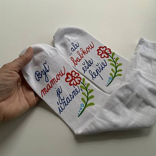 Maľované ponožky pre šťastnú mamu a babku (folk)