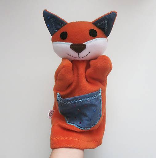 Maňuška líška (Líštička z Ligotavého srdiečkova)