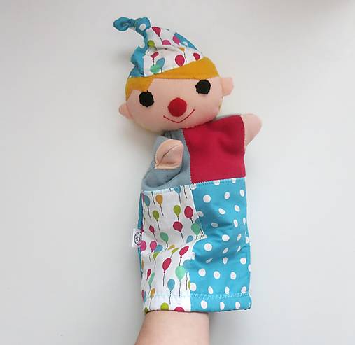 Maňuška pajác s cinkajúcou čiapkou (s balónikovými gaťami)