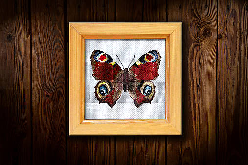 Vyšívané motýle