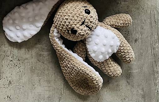 Hračky - Háčkovaný zajko - 18054127_