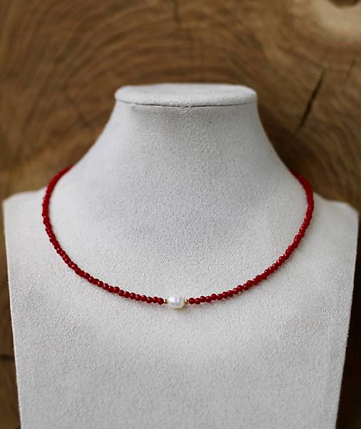 Náhrdelníky - Náhrdelník choker s perlou - spinel - 18055003_