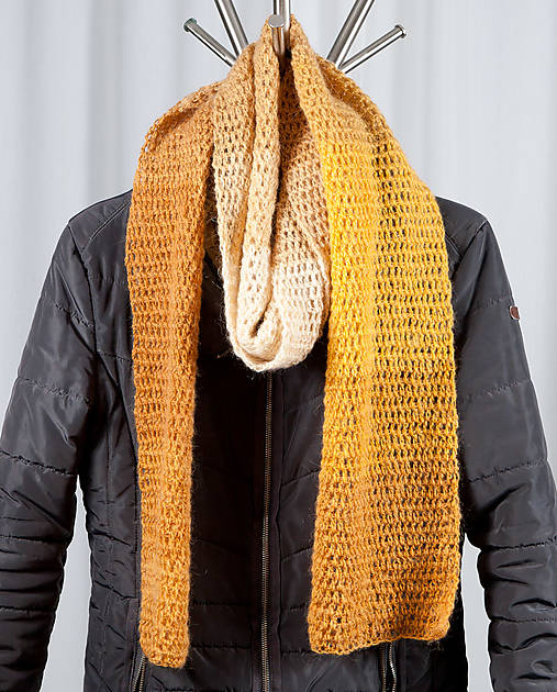 Šály a nákrčníky - Dlhý háčkovaný šál - 18057320_