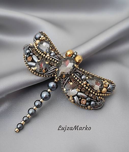 Brošne - Vážka - 18056713_