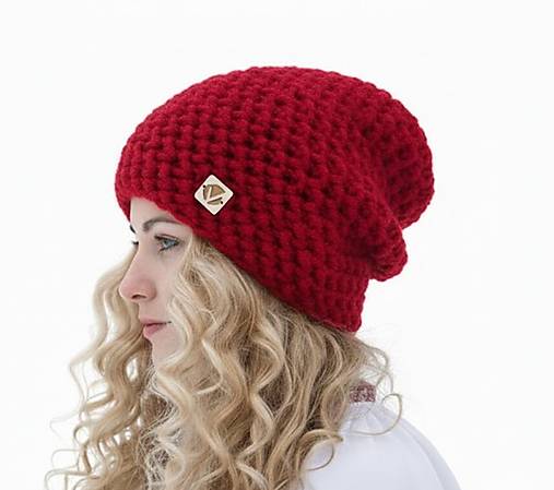 Čiapky, čelenky, klobúky - Čarovná zima - ručne háčkovaná čiapka bez žmolkov (Červená) - 18058425_