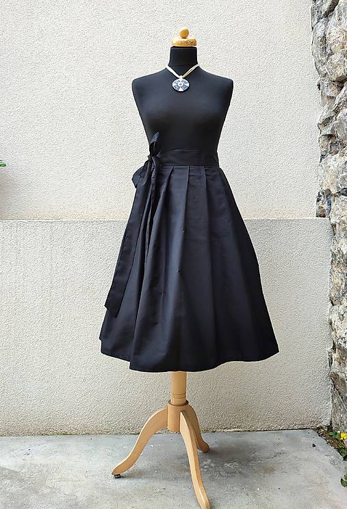Sukne - ELEGANTNÍ MIDI SUKNĚ - ČERNÁ - 18058440_