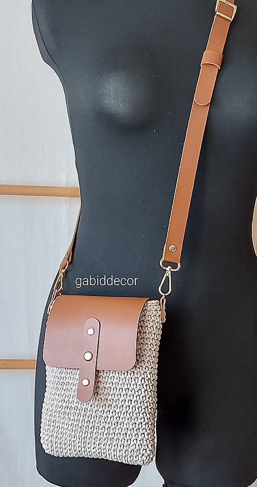 Malá kabelka/taštička z kvalitných bavlnených šnúr