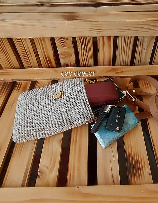 Malá kabelka/taštička z kvalitných bavlnených šnúr