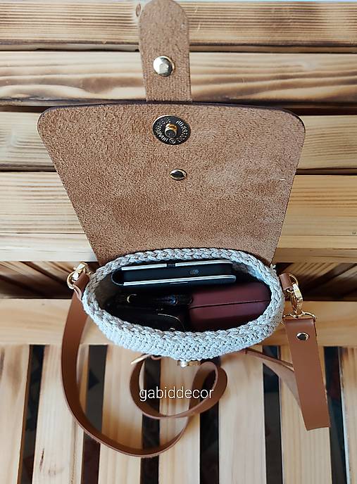 Malá kabelka/taštička z kvalitných bavlnených šnúr