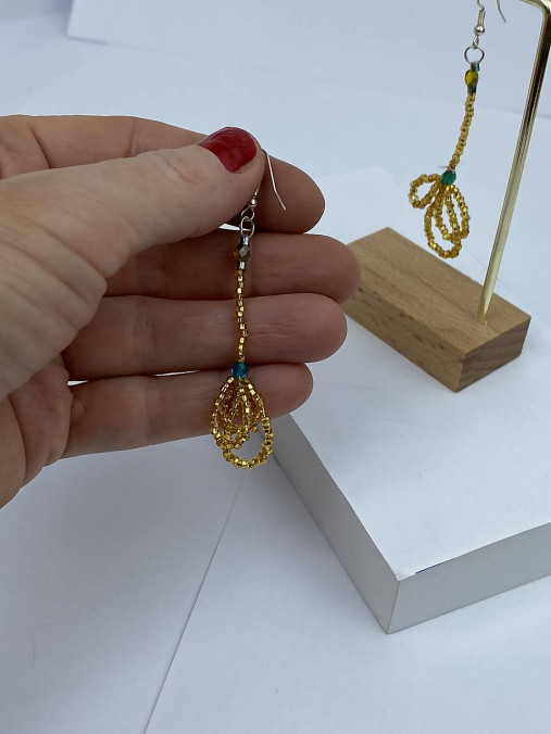 Náušnice visací dlouhé korálkové