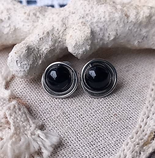 Náušnice - Napichovačky onyx chirurgická oceľ - 18060958_
