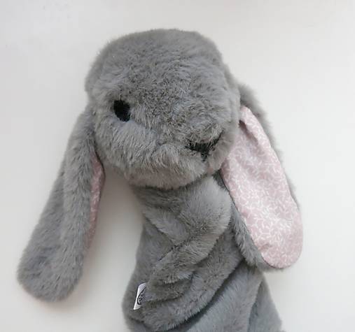 Maňuška zajko huňatý - Sivý s ružovými uškami