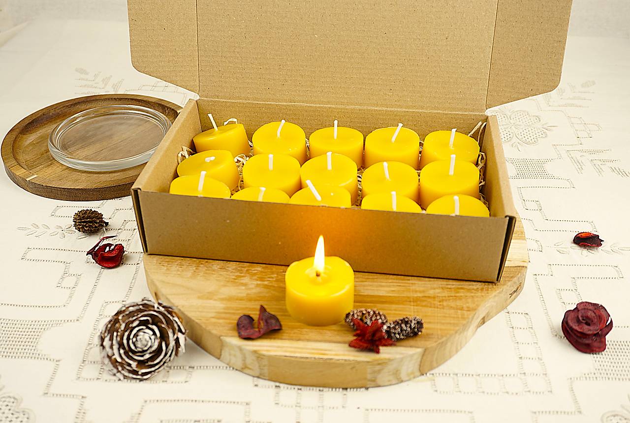 EKO 15 kusové balenie čajových sviečok bez obalu z včelieho vosku