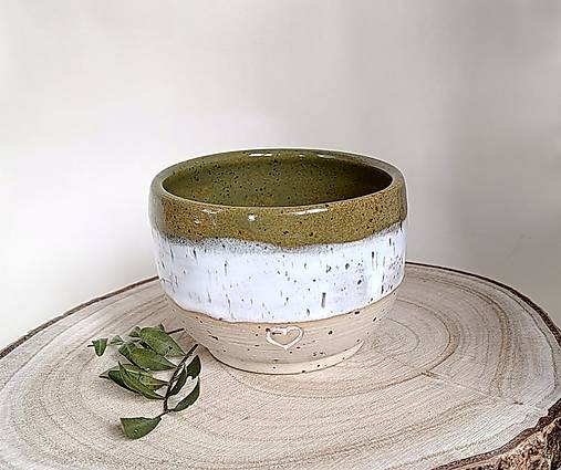 Nádoby - Keramický hrnček so srdiečkom - 18062511_