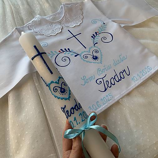 Krstná košieľka a svieca na krst ručne maľovaná ľudovoladená (odtiene modrej)