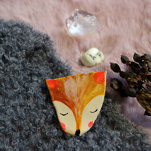 Planety/ modelované brošne