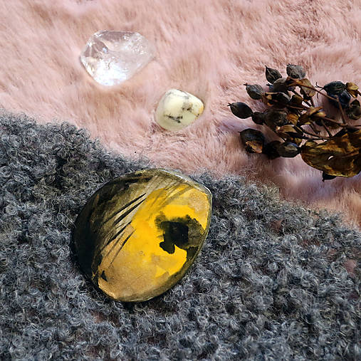 Planety/ modelované brošne