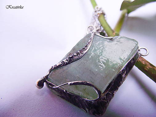 Náhrdelníky - Chvíle pokoja.......(surový smaragdový kalcit) - 18071604_