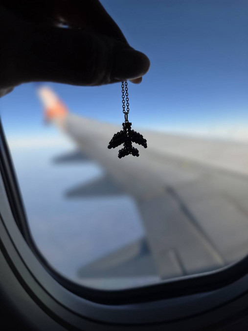 ✈️ Prívesok LIETADLO – pre tých, čo milujú lietať