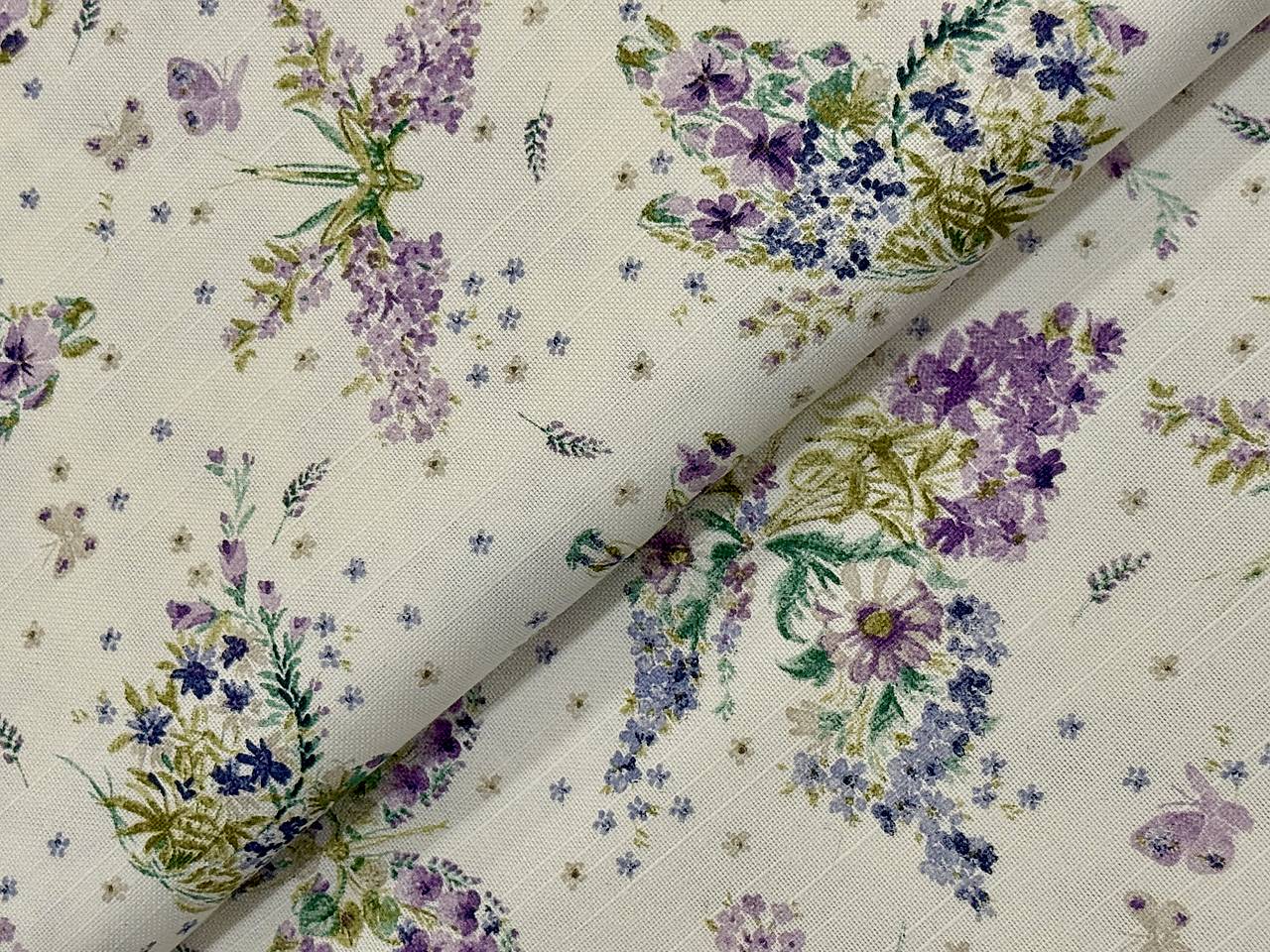 100% BAVLNA DEKOR / KVETINY/ MOTÝLE