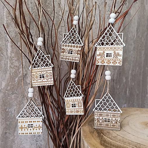 Dekorácie - Drevené ozdoby Čičmanské domčeky - 18074484_