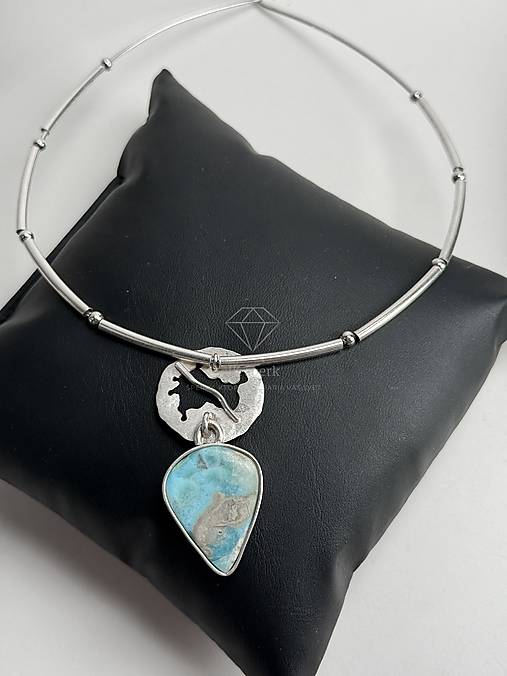 Strieborná 925/1000 obruč s larimarom