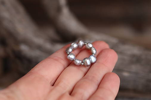 Perlový prsteň - grey