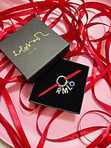  - Šnúrkový náramok s príveskami - 18076929_