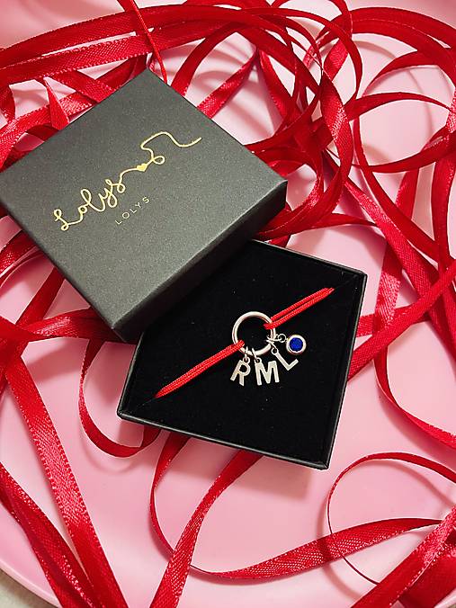 Náramky - Šnúrkový náramok s príveskami - 18076929_