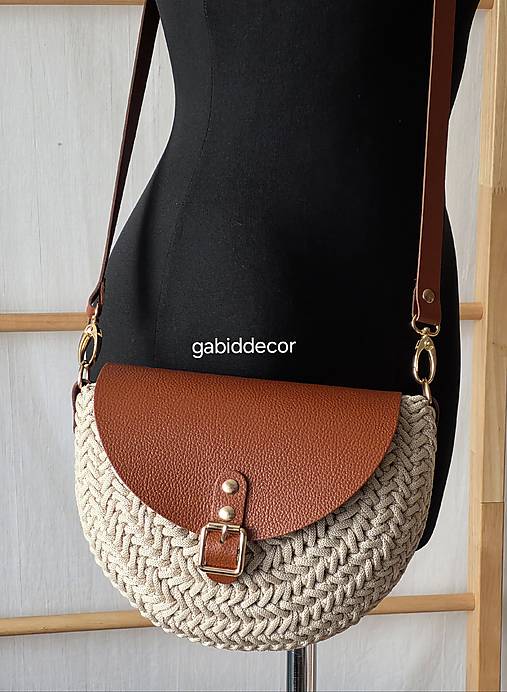 Háčkovaná kabelka s koženými komponentami (Hladký trak)