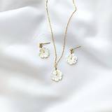 Náušnice - FLORA | Náušnice s perleťovými kvety (gold filled) - 18077477_