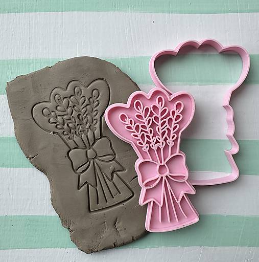 Príbory, varešky, pomôcky - Vykrajovátka a pečiatky – Kytica - 18076873_