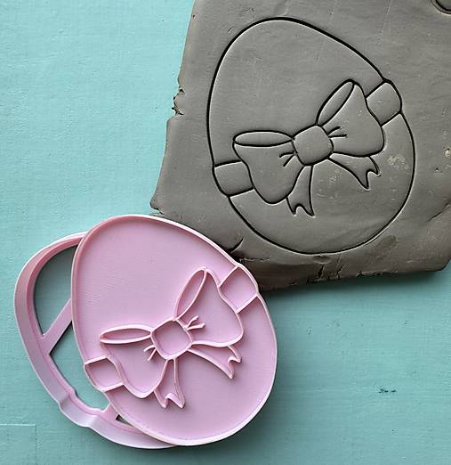 Príbory, varešky, pomôcky - Vykrajovátka a pečiatky – Vajíčko s mašľou - 18076933_