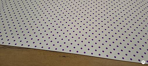 Textil - Bavlna režná - Bodky fialové- cena za 10 centimetrov - 18077890_