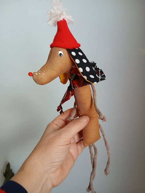 Hračky - Psík jazvečík - úchopové textilné zvieratko. - 18078634_