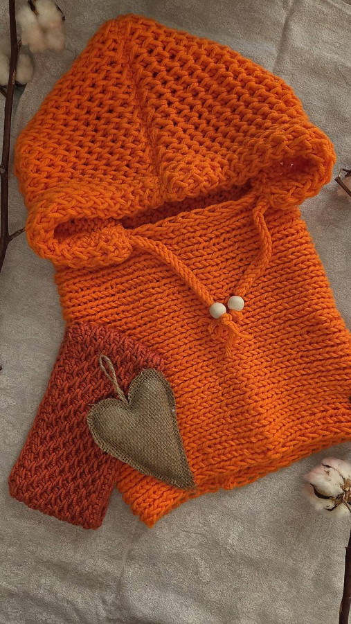 KAPUCKA oranžová kikirík