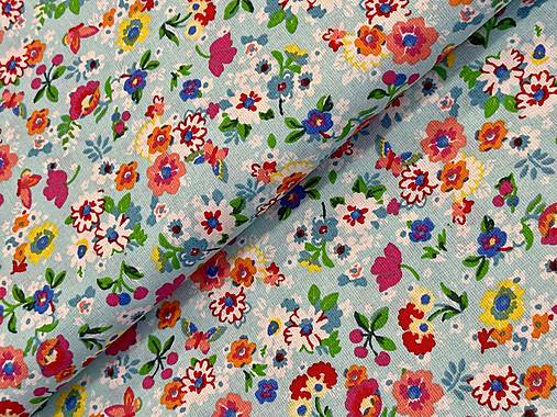 100% BAVLNA / FAREBNÉ KVETINKY