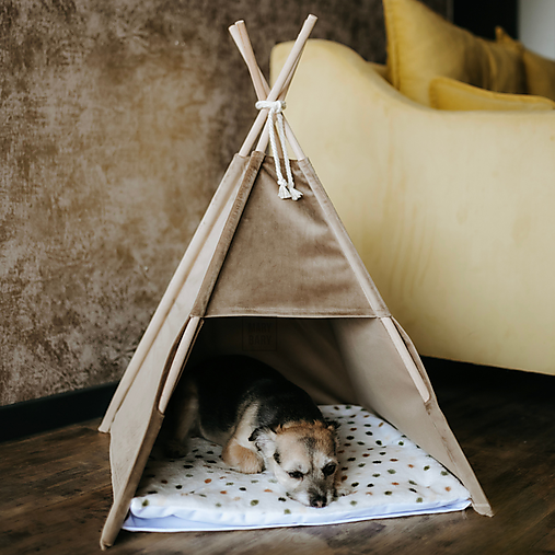 Pre zvieratá - Zamatový TEEPEE stan - domček pre väčšieho psa (veľkosť L) (Béžová) - 18081641_