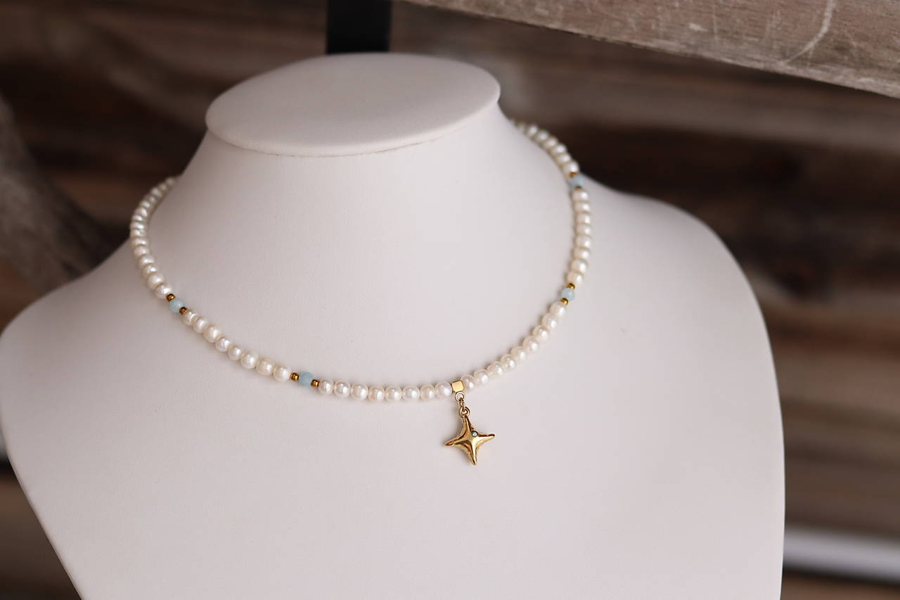 Perlový náhrdelník s akvamarínom