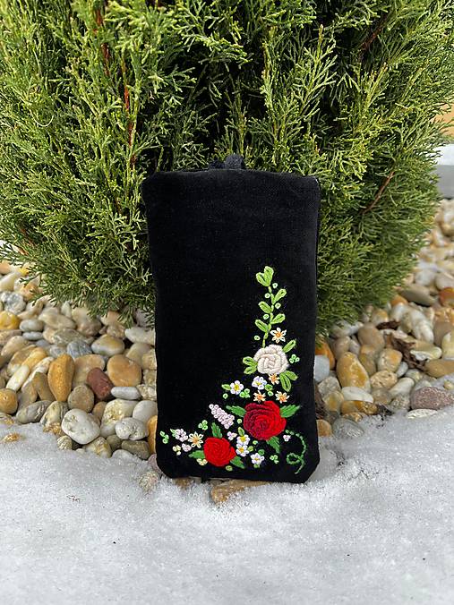 Taštičky - Vyšívané púzdro na okuliare - 18083977_