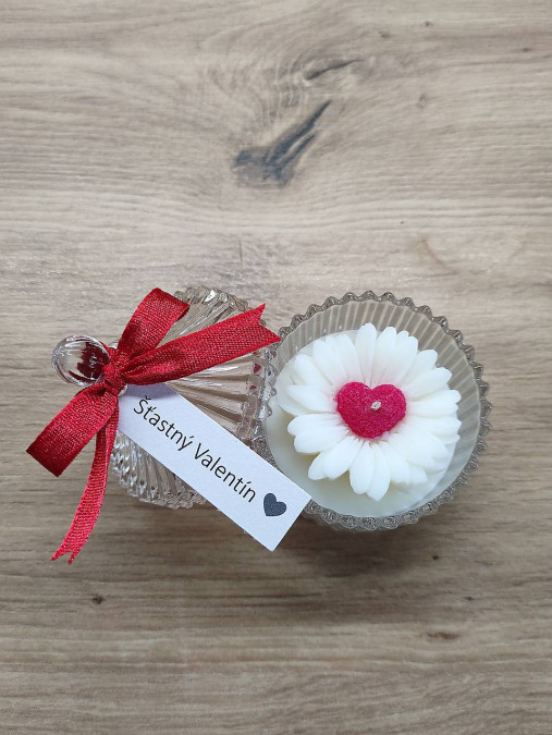 Kokosová sviečka vo svietniku