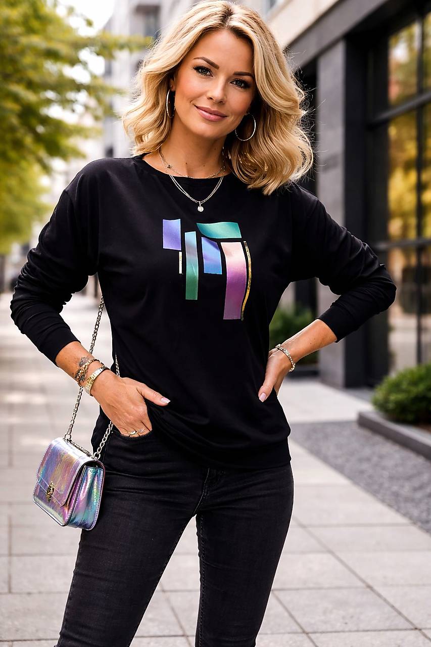 Černé tričko s geometrií