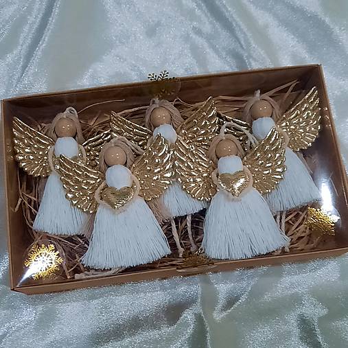 Macramé anjeliky v krabičke (biela/zlatá-5ks)