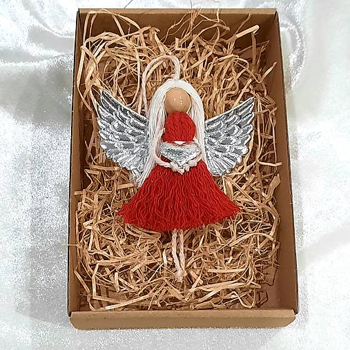 Macramé anjelik  (červená/strieborná)